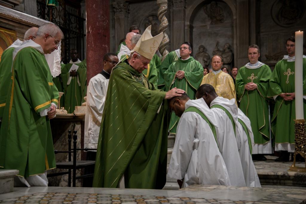 Priests ordained in Santa Maria in Trastevere: Sant'Egidio celebrates three new priests